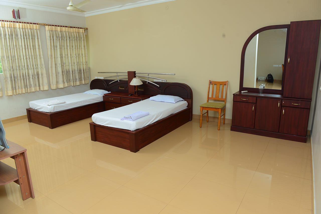 Mascot Paradise City Hotel Tellicherry Экстерьер фото
